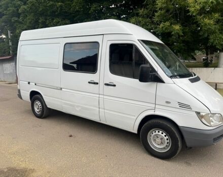 Белый Мерседес Sprinter, объемом двигателя 2.2 л и пробегом 515 тыс. км за 3200 $, фото 2 на Automoto.ua