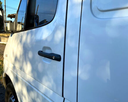 Белый Мерседес Sprinter, объемом двигателя 2.2 л и пробегом 570 тыс. км за 7200 $, фото 1 на Automoto.ua