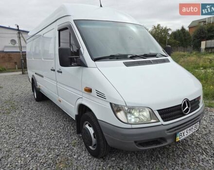 Белый Мерседес Sprinter, объемом двигателя 2.7 л и пробегом 350 тыс. км за 19800 $, фото 6 на Automoto.ua