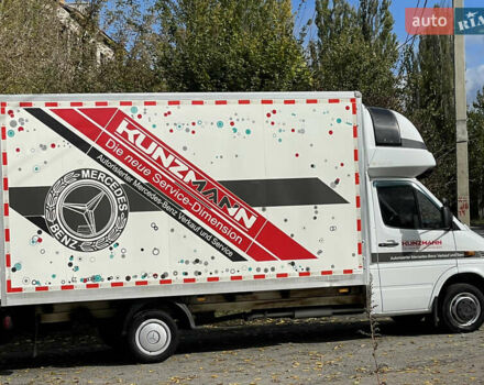 Белый Мерседес Sprinter, объемом двигателя 2.7 л и пробегом 430 тыс. км за 13500 $, фото 9 на Automoto.ua