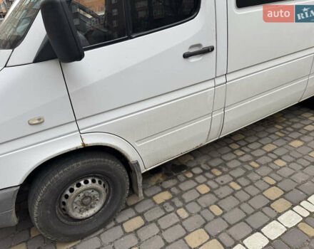 Білий Мерседес Sprinter, об'ємом двигуна 2.15 л та пробігом 500 тис. км за 7000 $, фото 5 на Automoto.ua