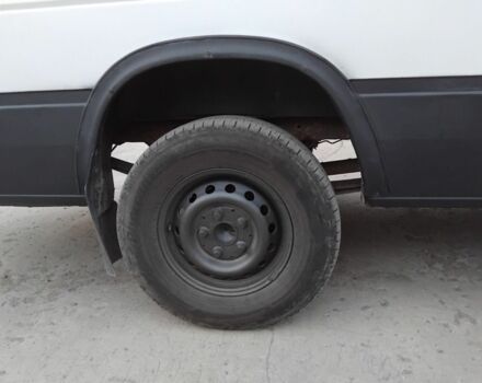 Белый Мерседес Sprinter, объемом двигателя 2.1 л и пробегом 400 тыс. км за 8000 $, фото 3 на Automoto.ua