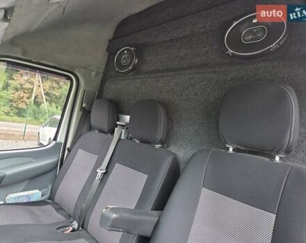 Белый Мерседес Sprinter, объемом двигателя 2.7 л и пробегом 350 тыс. км за 19800 $, фото 26 на Automoto.ua