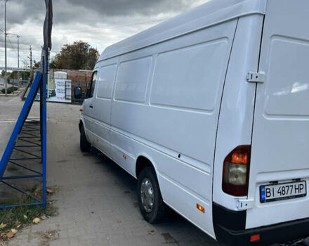 Белый Мерседес Sprinter, объемом двигателя 2.15 л и пробегом 700 тыс. км за 8500 $, фото 5 на Automoto.ua