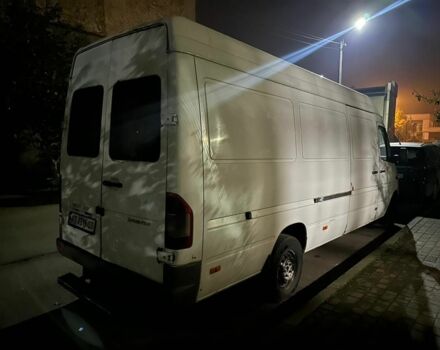 Белый Мерседес Sprinter, объемом двигателя 2.1 л и пробегом 400 тыс. км за 8700 $, фото 3 на Automoto.ua