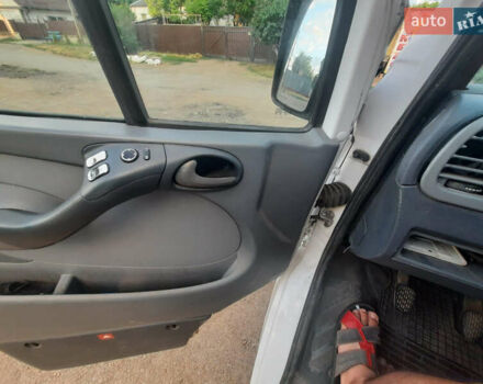 Белый Мерседес Sprinter, объемом двигателя 2.7 л и пробегом 874 тыс. км за 8500 $, фото 12 на Automoto.ua