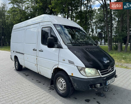 Белый Мерседес Sprinter, объемом двигателя 2.15 л и пробегом 682 тыс. км за 7300 $, фото 2 на Automoto.ua