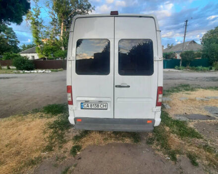 Белый Мерседес Sprinter, объемом двигателя 2.7 л и пробегом 874 тыс. км за 8500 $, фото 5 на Automoto.ua