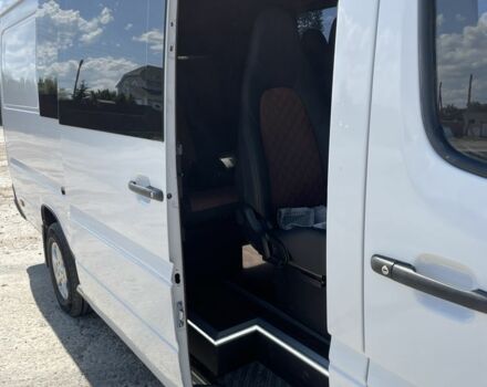 Белый Мерседес Sprinter, объемом двигателя 2.7 л и пробегом 900 тыс. км за 16300 $, фото 5 на Automoto.ua