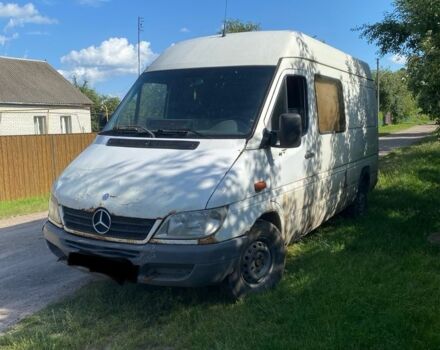 Білий Мерседес Sprinter, об'ємом двигуна 0 л та пробігом 350 тис. км за 3000 $, фото 1 на Automoto.ua