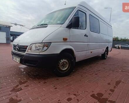 Белый Мерседес Sprinter, объемом двигателя 2.69 л и пробегом 630 тыс. км за 10000 $, фото 7 на Automoto.ua