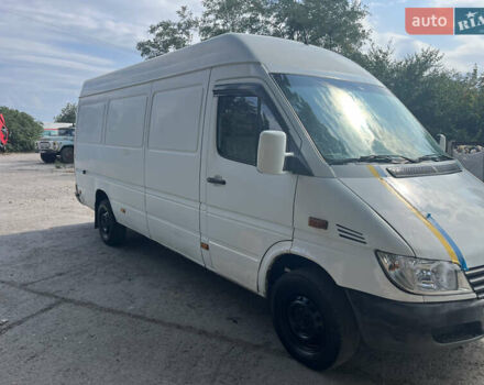 Белый Мерседес Sprinter, объемом двигателя 2.15 л и пробегом 554 тыс. км за 7500 $, фото 3 на Automoto.ua