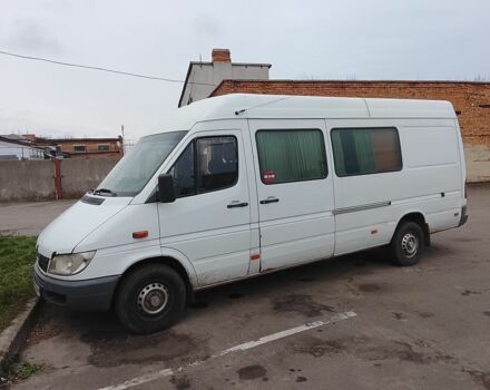Белый Мерседес Sprinter, объемом двигателя 2.2 л и пробегом 320 тыс. км за 6200 $, фото 4 на Automoto.ua