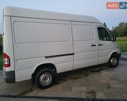Белый Мерседес Sprinter, объемом двигателя 2.1 л и пробегом 537 тыс. км за 9500 $, фото 4 на Automoto.ua