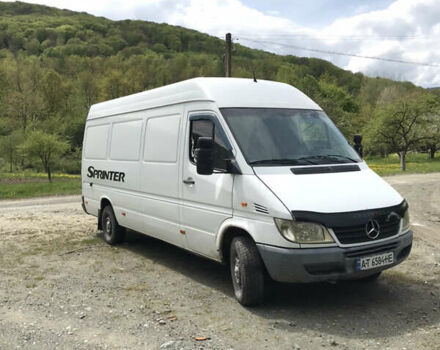 Белый Мерседес Sprinter, объемом двигателя 2.15 л и пробегом 435 тыс. км за 8200 $, фото 7 на Automoto.ua