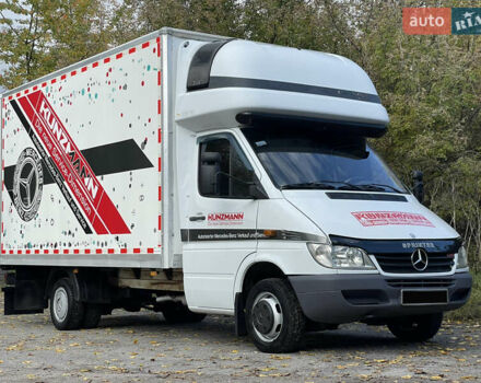 Белый Мерседес Sprinter, объемом двигателя 2.7 л и пробегом 430 тыс. км за 13500 $, фото 1 на Automoto.ua