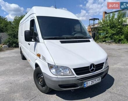 Белый Мерседес Sprinter, объемом двигателя 2.2 л и пробегом 637 тыс. км за 10000 $, фото 6 на Automoto.ua