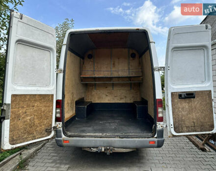 Белый Мерседес Sprinter, объемом двигателя 2.15 л и пробегом 450 тыс. км за 9500 $, фото 6 на Automoto.ua