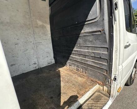 Белый Мерседес Sprinter, объемом двигателя 2.2 л и пробегом 832 тыс. км за 8200 $, фото 107 на Automoto.ua