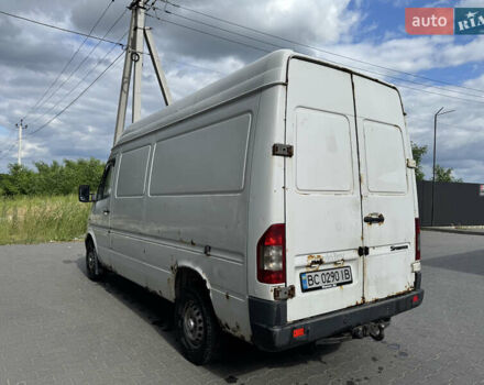 Белый Мерседес Sprinter, объемом двигателя 2.15 л и пробегом 682 тыс. км за 7300 $, фото 6 на Automoto.ua