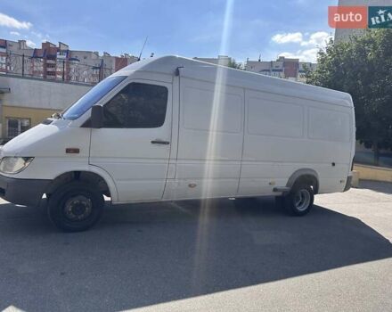 Белый Мерседес Sprinter, объемом двигателя 2.2 л и пробегом 832 тыс. км за 8200 $, фото 68 на Automoto.ua