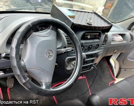 Белый Мерседес Sprinter, объемом двигателя 2.7 л и пробегом 418 тыс. км за 17000 $, фото 5 на Automoto.ua