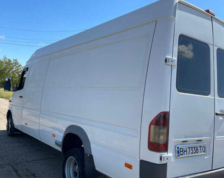 Белый Мерседес Sprinter, объемом двигателя 2.7 л и пробегом 596 тыс. км за 16500 $, фото 4 на Automoto.ua