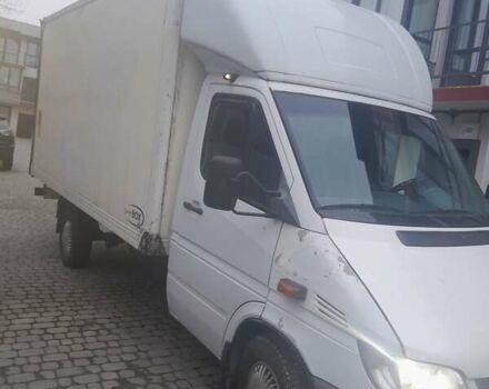 Белый Мерседес Sprinter, объемом двигателя 2.7 л и пробегом 510 тыс. км за 12500 $, фото 10 на Automoto.ua