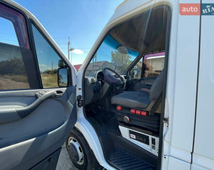 Белый Мерседес Sprinter, объемом двигателя 2.7 л и пробегом 596 тыс. км за 16500 $, фото 5 на Automoto.ua