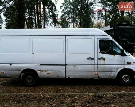 Белый Мерседес Sprinter, объемом двигателя 2.1 л и пробегом 404 тыс. км за 5500 $, фото 1 на Automoto.ua