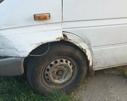 Белый Мерседес Sprinter, объемом двигателя 2.15 л и пробегом 488 тыс. км за 3400 $, фото 14 на Automoto.ua