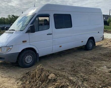 Белый Мерседес Sprinter, объемом двигателя 2.2 л и пробегом 700 тыс. км за 10500 $, фото 6 на Automoto.ua