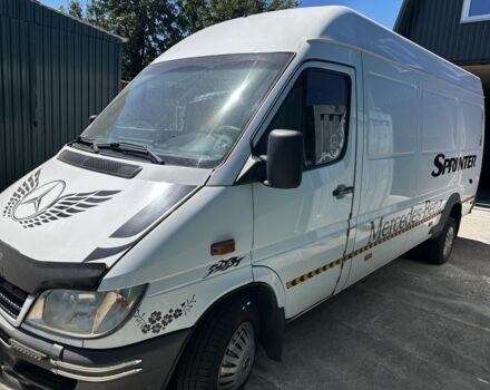 Белый Мерседес Sprinter, объемом двигателя 2.7 л и пробегом 273 тыс. км за 19500 $, фото 1 на Automoto.ua