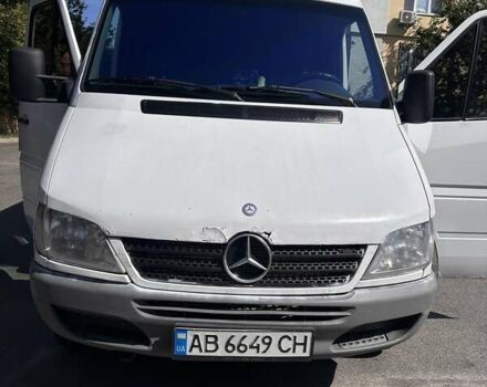Белый Мерседес Sprinter, объемом двигателя 2.2 л и пробегом 832 тыс. км за 8200 $, фото 1 на Automoto.ua