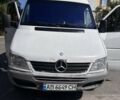 Белый Мерседес Sprinter, объемом двигателя 2.2 л и пробегом 832 тыс. км за 8200 $, фото 1 на Automoto.ua
