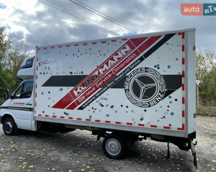 Белый Мерседес Sprinter, объемом двигателя 2.7 л и пробегом 430 тыс. км за 13500 $, фото 25 на Automoto.ua