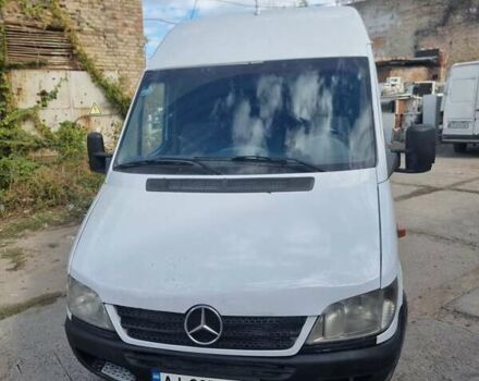Белый Мерседес Sprinter, объемом двигателя 2.15 л и пробегом 500 тыс. км за 7900 $, фото 2 на Automoto.ua