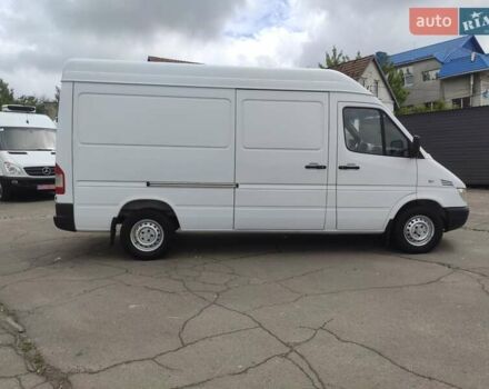 Белый Мерседес Sprinter, объемом двигателя 0 л и пробегом 298 тыс. км за 17500 $, фото 3 на Automoto.ua