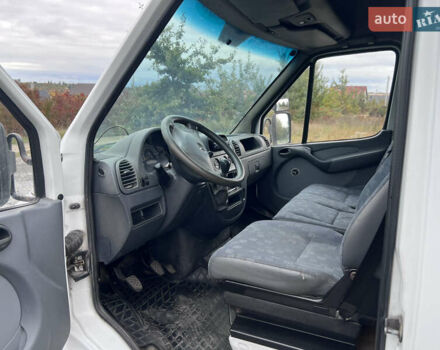 Белый Мерседес Sprinter, объемом двигателя 0 л и пробегом 480 тыс. км за 13900 $, фото 11 на Automoto.ua