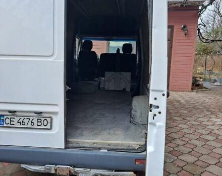 Белый Мерседес Sprinter, объемом двигателя 2.69 л и пробегом 179 тыс. км за 6500 $, фото 3 на Automoto.ua