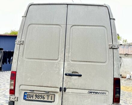 Белый Мерседес Sprinter, объемом двигателя 2.7 л и пробегом 418 тыс. км за 17000 $, фото 8 на Automoto.ua