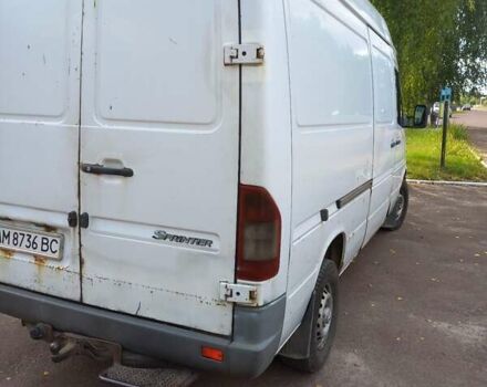 Белый Мерседес Sprinter, объемом двигателя 2.7 л и пробегом 694 тыс. км за 8700 $, фото 5 на Automoto.ua