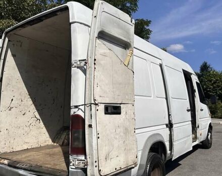 Белый Мерседес Sprinter, объемом двигателя 2.2 л и пробегом 832 тыс. км за 8200 $, фото 120 на Automoto.ua