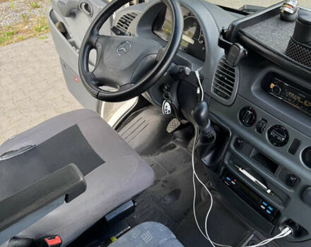 Белый Мерседес Sprinter, объемом двигателя 2.15 л и пробегом 682 тыс. км за 7300 $, фото 17 на Automoto.ua