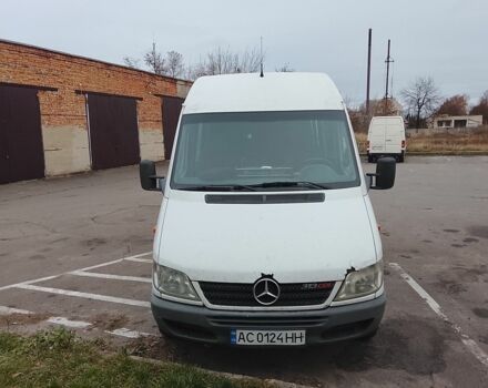 Белый Мерседес Sprinter, объемом двигателя 2.2 л и пробегом 320 тыс. км за 6200 $, фото 1 на Automoto.ua