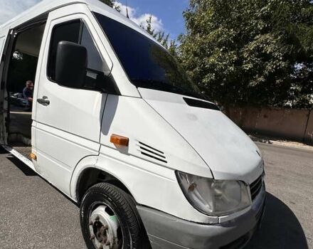Белый Мерседес Sprinter, объемом двигателя 2.2 л и пробегом 832 тыс. км за 8200 $, фото 104 на Automoto.ua