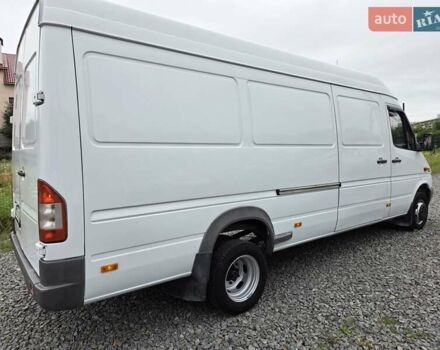 Белый Мерседес Sprinter, объемом двигателя 2.7 л и пробегом 350 тыс. км за 19800 $, фото 3 на Automoto.ua