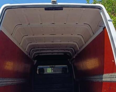 Белый Мерседес Sprinter, объемом двигателя 2.7 л и пробегом 280 тыс. км за 14500 $, фото 56 на Automoto.ua