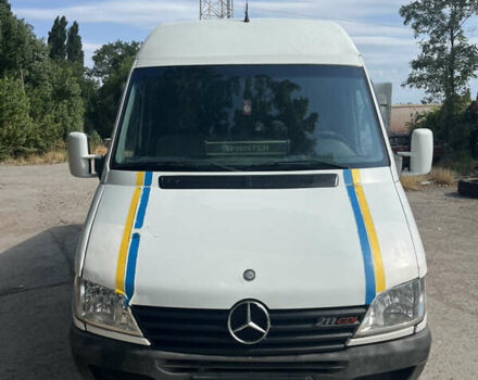 Белый Мерседес Sprinter, объемом двигателя 2.15 л и пробегом 554 тыс. км за 7500 $, фото 1 на Automoto.ua