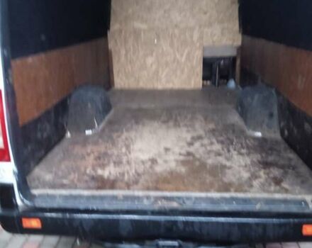Белый Мерседес Sprinter, объемом двигателя 2.15 л и пробегом 700 тыс. км за 7700 $, фото 5 на Automoto.ua